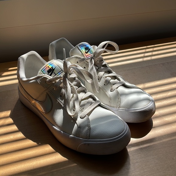 Nike Sneakers - Picture 6 of 7